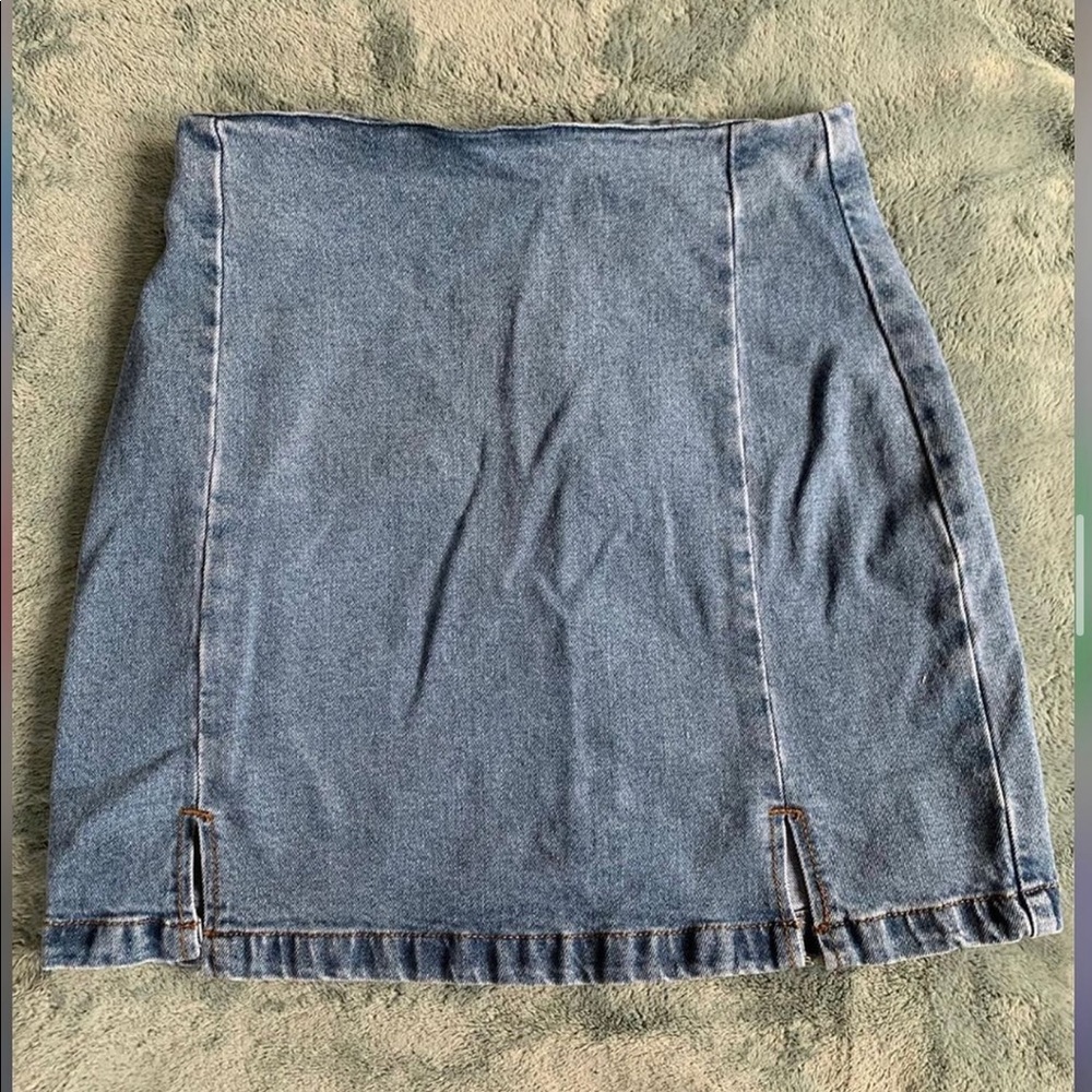 Brandy Melville cara skirt
